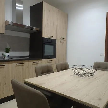 アパート A Casa Di Pako